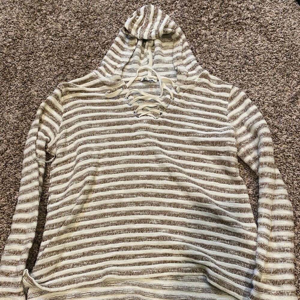 Hooded sweater
